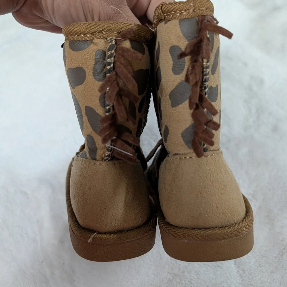 Muk Luks Zoo Friends Giraffe Toddler Boots - Picture 2 of 5